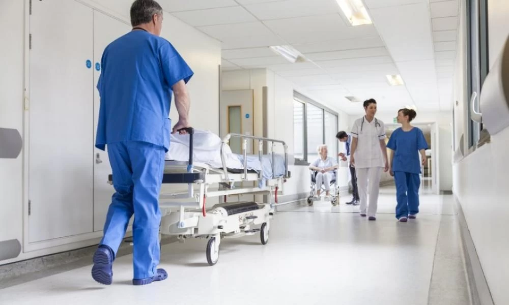 Αυστρία: Έκοψαν καταλάθος το πόδι ασθενούς - Του ρίχνουν την ευθύνη